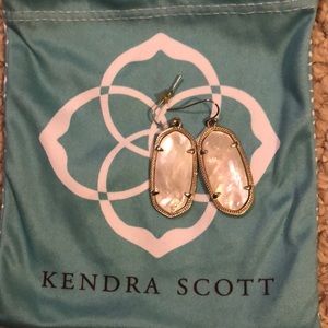 Kendra Scott Dani earrings